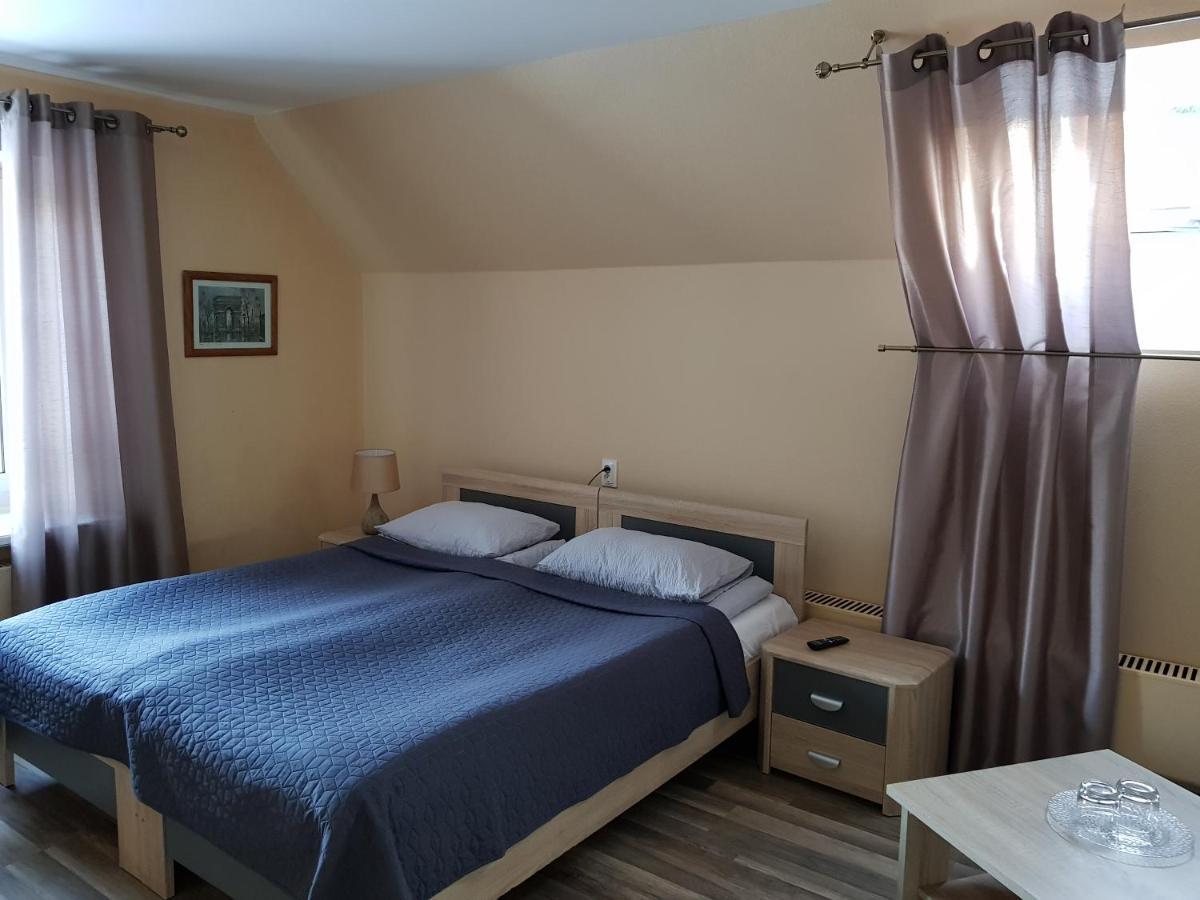 Hotel Melturi Екстер'єр фото