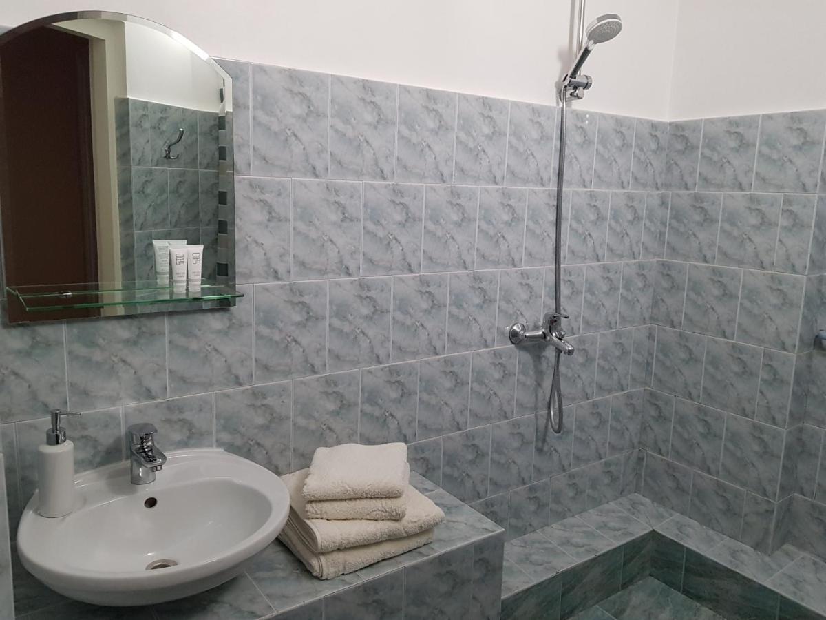 Hotel Melturi Екстер'єр фото
