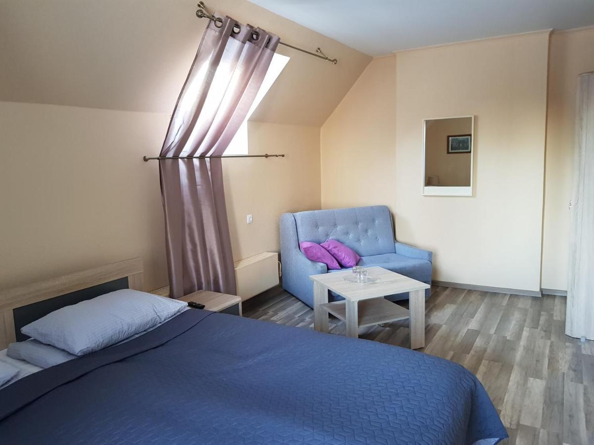 Hotel Melturi Екстер'єр фото